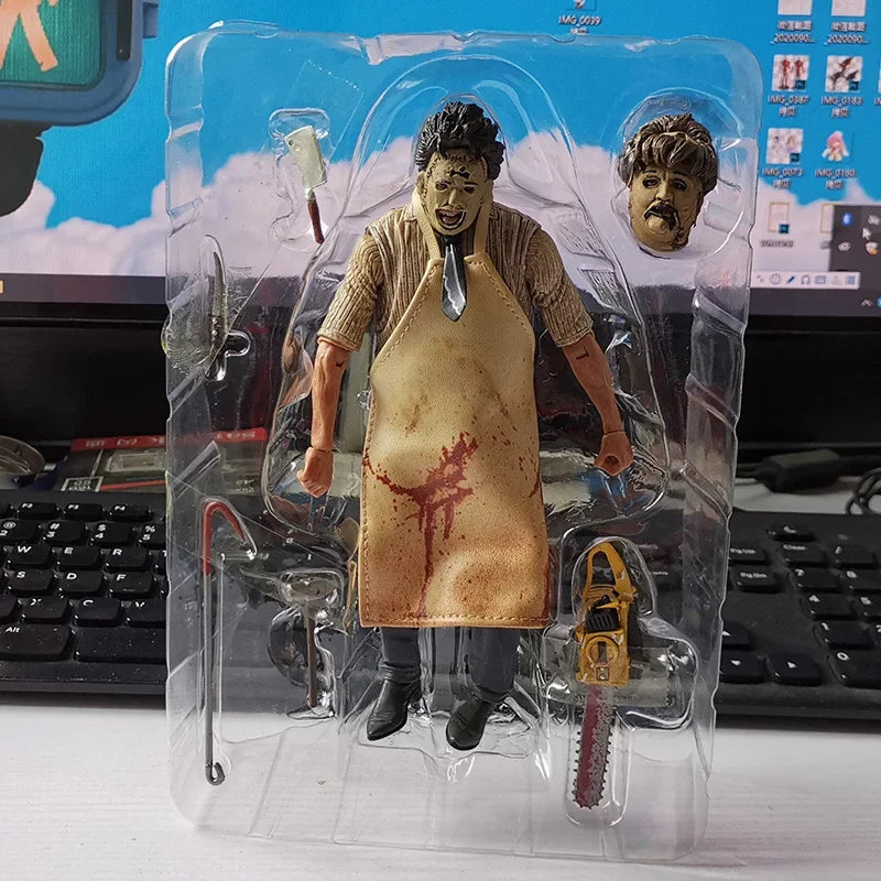 NECA - Leatherface- Ultimate Leatherface 7" Action Figure