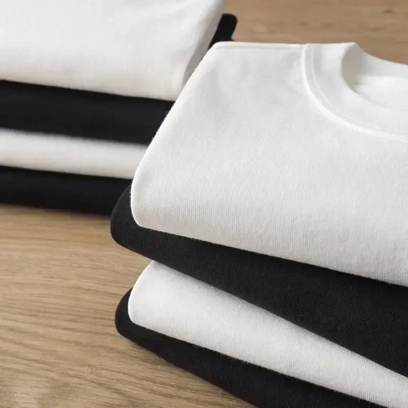 Rock Rebel Men's Creature From The Black Lagoon" Graphic Tee Regular Fit Round Neck Short Sleeve T-Shirt with Vibrant Underwater